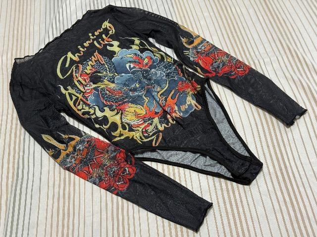 タトゥー風ドラゴンプリント柄★透け感のあるストレッチ素材★イベント衣装用ロングスリーブレオタード★Mサイズ < レジャー/スポーツ タトゥー風ドラゴンプリント柄★透け感のあるストレッチ素材★イベント衣装用ロングスリーブレオタード★Mサイズ < レジャー/スポーツの