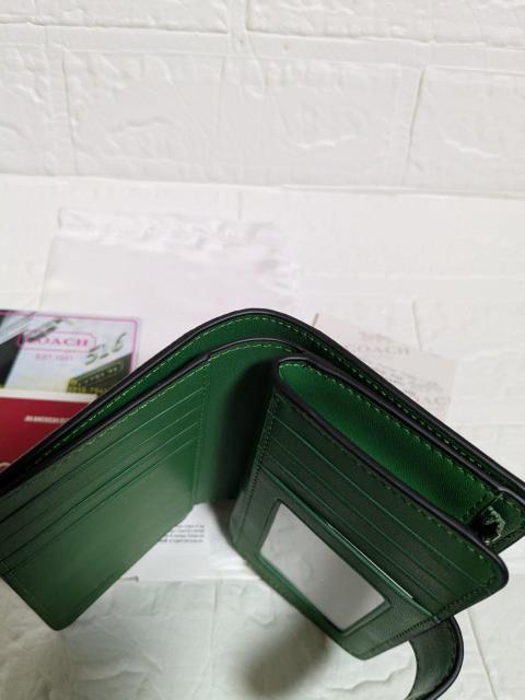 コーチ 折財布 グリーンシグネチャー < ブランド コーチ 折財布 グリーンシグネチャー < ブランドの