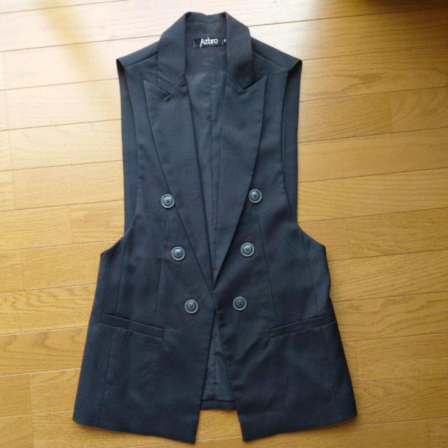 Azbro◇ベスト ジレ◇黒 M◇中古美品 < 女性ファッション Azbro◇ベスト ジレ◇黒 M◇中古美品 < 女性ファッションの