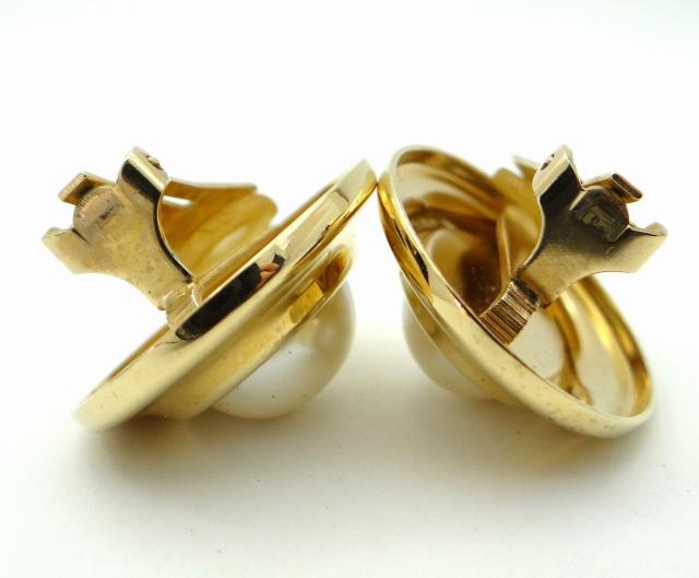 Christian Dior ディオール フェイクパール ラウンド ゴールド イヤリング<USED>【送料無料】 < ブランド Christian Dior ディオール フェイクパール ラウンド ゴールド イヤリング<USED>【送料無料】 < ブランドの