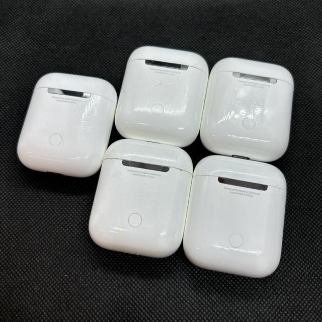   Apple Abv AirPods [dP[X A1602 5Zbg  Ɠd/AV 