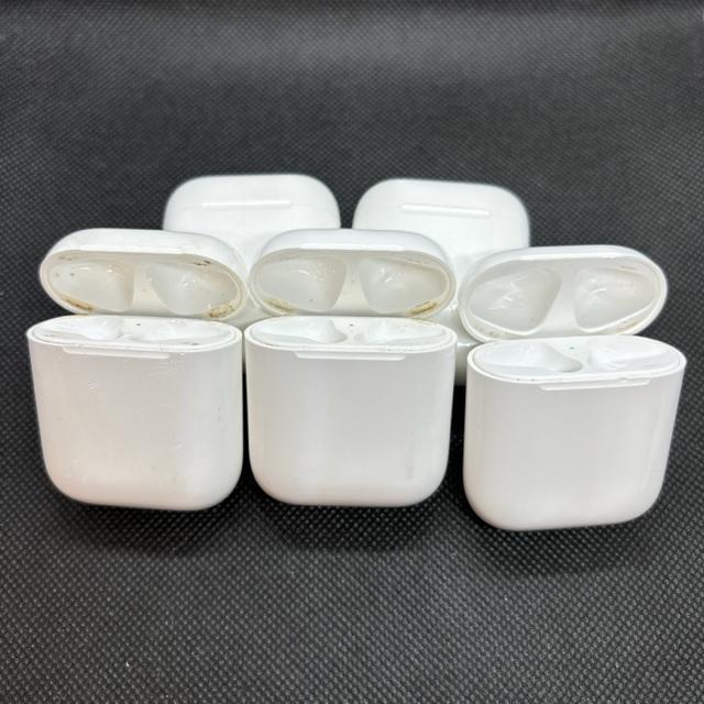  Apple Abv AirPods [dP[X A1602 5Zbg  Ɠd/AV 