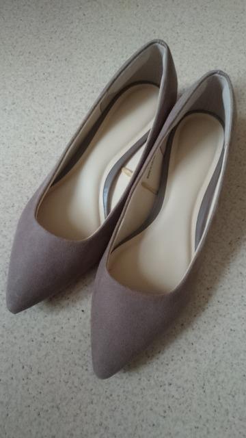 未使用☆ローヒールパンプス★ベージュ☆スエード★ポインテッドトゥ☆ < 女性ファッション 未使用☆ローヒールパンプス★ベージュ☆スエード★ポインテッドトゥ☆ < 女性ファッションの