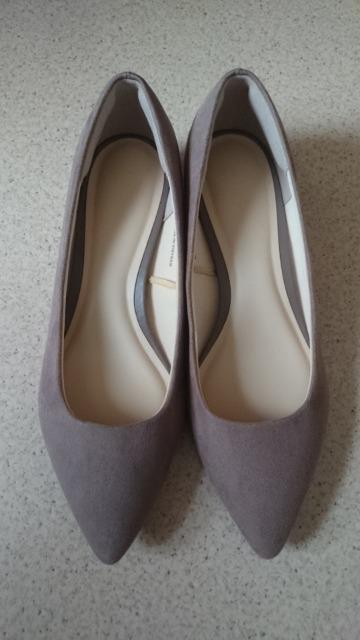 未使用☆ローヒールパンプス★ベージュ☆スエード★ポインテッドトゥ☆ < 女性ファッション 未使用☆ローヒールパンプス★ベージュ☆スエード★ポインテッドトゥ☆ < 女性ファッションの