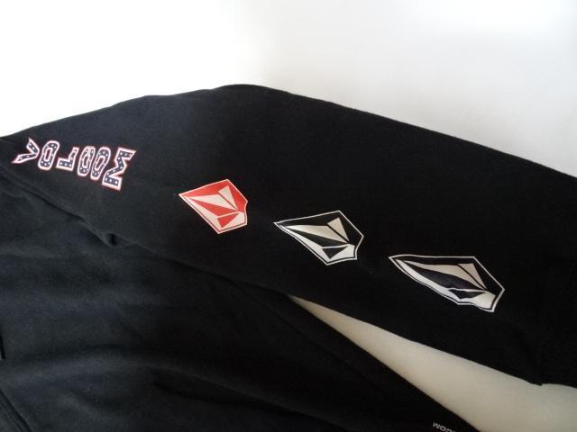 ボルコム x TEAM USAスノーボード フルジップ パーカーUS M 黒 < 男性ファッション  ボルコム x TEAM USAスノーボード フルジップ パーカーUS M 黒 < 男性ファッションの