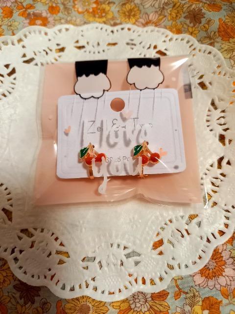 新品☆さくらんぼのイヤリング☆ < 女性アクセサリー/時計  新品☆さくらんぼのイヤリング☆ < 女性アクセサリー/時計の