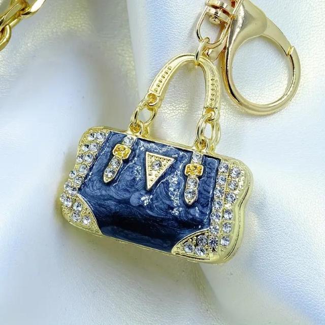 ���ʒ񋟕i490�~��XDPQQ �G���K���g�ȃ��C���X�g�[���t���L�[�`�F�[�� - �S�[���h�g�[�����^���̃n���h�o�b�O�f�U�C���@��