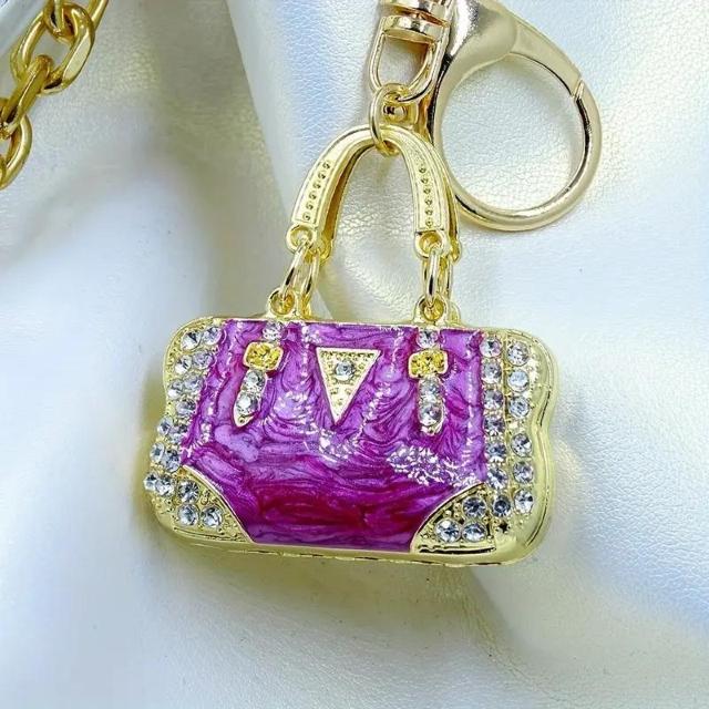 ���ʒ񋟕i490�~��XDPQQ �G���K���g�ȃ��C���X�g�[���t���L�[�`�F�[�� - �S�[���h�g�[�����^���̃n���h�o�b�O�f�U�C���@��