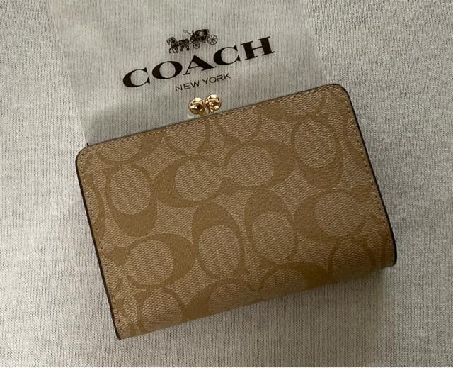 COACH��܂���z�V�O�l�`���[�@���܌��@�L�X���b�N