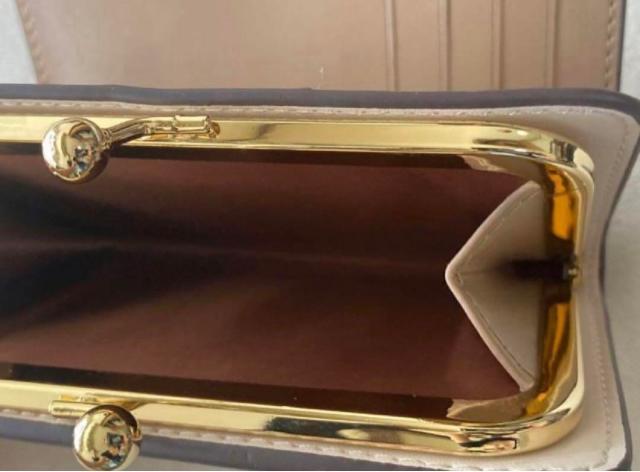 COACH��܂���z�V�O�l�`���[�@���܌��@�L�X���b�N