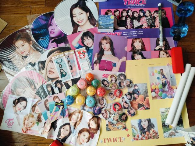 TWICE ʃobW  ^I K` |X^[ ܂Ƃߔ   ^gObY 