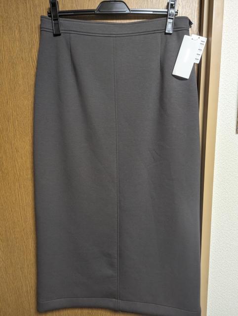 アンタイトル今期新品チャコールグレーダンボール素材ジャージ素材ストレッチタイトスカート大きいサイズ4212号13号綺麗めスカート < ブランド  アンタイトル今期新品チャコールグレーダンボール素材ジャージ素材ストレッチタイトスカート大きいサイズ4212号13号綺麗めスカート  < ブランドの