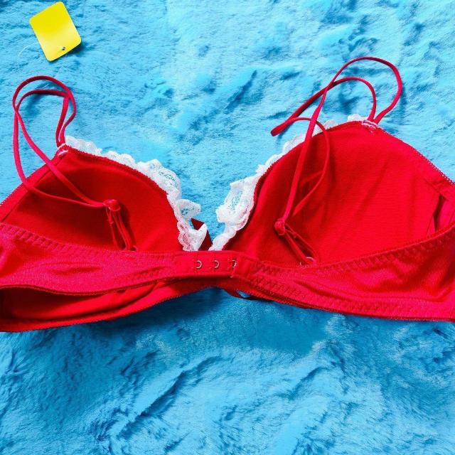 激エロ可愛ッ。。。ツルツルサテン。。。ブラジャー。。LLサイズ < 女性ファッション 激エロ可愛ッ。。。ツルツルサテン。。。ブラジャー。。LLサイズ < 女性ファッションの