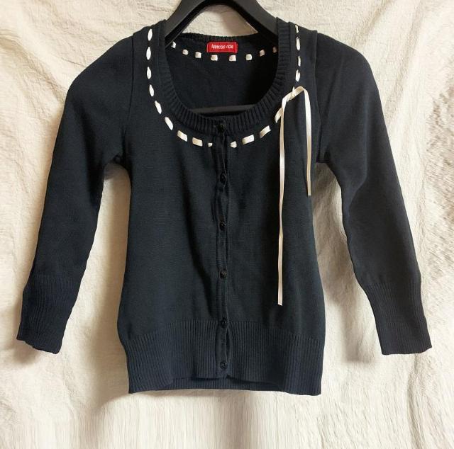 アプワイザーリッシェApuweiser-riche/7分袖 襟サテンリボン カーディガン 黒ブラック 2 春夏 < ブランド アプワイザーリッシェApuweiser-riche/7分袖 襟サテンリボン カーディガン 黒ブラック 2 春夏 < ブランドの