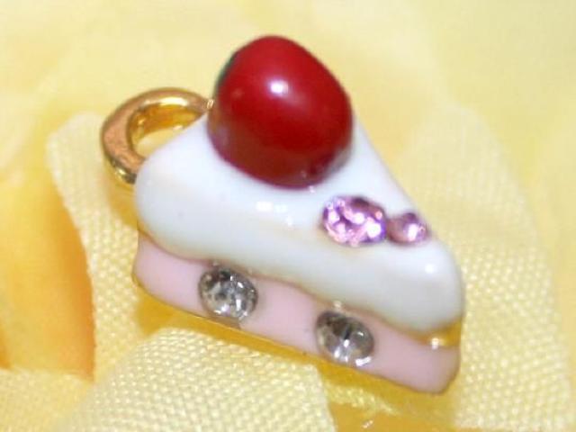 デコ電アクセ手芸パーツ苺ショートケーキチャーム < ペット/手芸/園芸  デコ電アクセ手芸パーツ苺ショートケーキチャーム  < ペット/手芸/園芸の