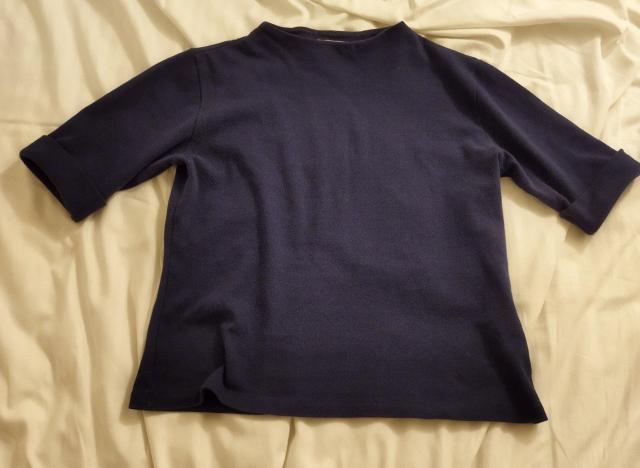 紺 ネイビー カットソーTシャツ フィット ハイネック クロップド 五分袖 < 女性ファッション  紺 ネイビー カットソーTシャツ フィット ハイネック クロップド 五分袖 < 女性ファッションの