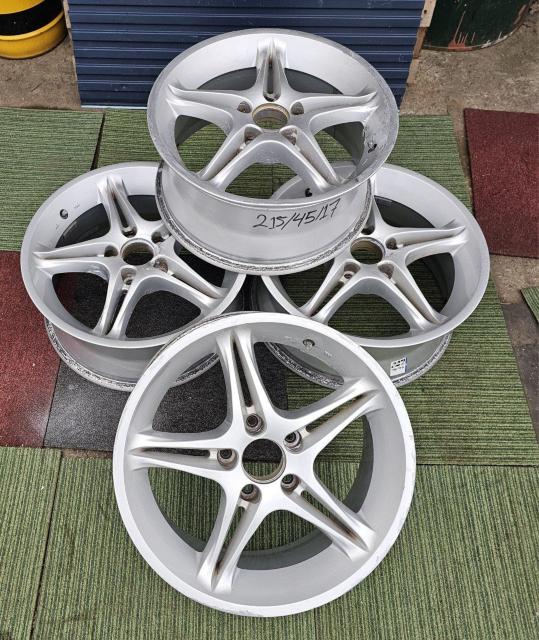 YOKOHAMA ヨコハマ AVS VS-5 17インチアルミホイール7.5J+40 PCD114.3ホイールのみ4本セツト クラ < 自動車/バイク YOKOHAMA ヨコハマ AVS VS-5 17インチアルミホイール7.5J+40 PCD114.3ホイールのみ4本セツト クラ < 自動車/バイク