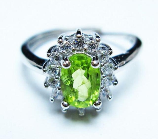 ペリドットsilverリング 指輪 サイズ調整可能タイプ 管理番号4662 < 女性アクセサリー/時計 ペリドットsilverリング 指輪 サイズ調整可能タイプ 管理番号4662 < 女性アクセサリー/時計の