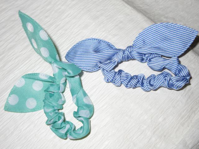 未使用☆花柄ヘアバンド*ヘアゴム3点セット(ブルー系) < 女性アクセサリー/時計  未使用☆花柄ヘアバンド*ヘアゴム3点セット(ブルー系) < 女性アクセサリー/時計の