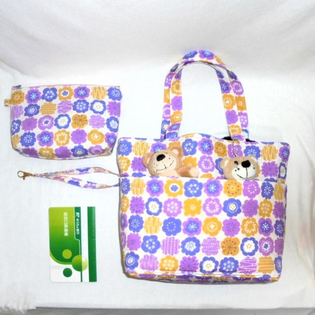 ◆北欧メルヘンフラワー花柄・パープル系◆外ポケCくったりトート&ストラップ持ち手付きファスナーポーチのA点セット < 女性ファッション  ◆北欧メルヘンフラワー花柄・パープル系◆外ポケCくったりトート&ストラップ持ち手付きファスナーポーチのA点セット < 女性ファッションの