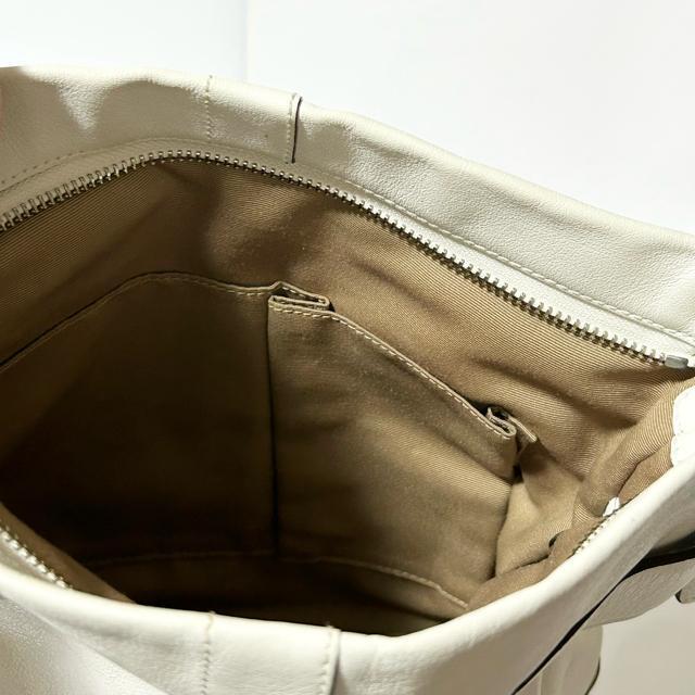 COACH コーチ ショルダーバッグ 1452 レザー ホワイト シルバー金具 < ブランド COACH コーチ ショルダーバッグ 1452 レザー ホワイト シルバー金具 < ブランドの