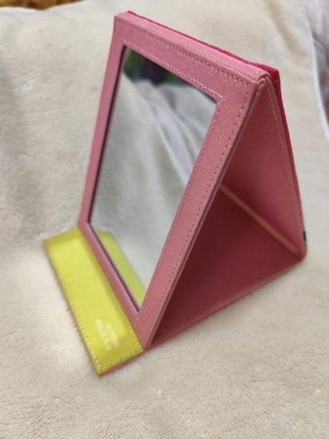 鬼滅の刃 甘露寺蜜璃 折りたたみ卓上ミラー 手鏡 < アニメ/コミック/キャラクター 鬼滅の刃 甘露寺蜜璃 折りたたみ卓上ミラー 手鏡 < アニメ/コミック/キャラクターの