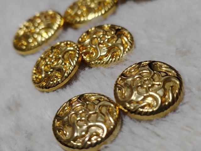 3種のsizeのボタンになります★3+2+2個★中古品です < ペット/手芸/園芸 3種のsizeのボタンになります★3+2+2個★中古品です < ペット/手芸/園芸の