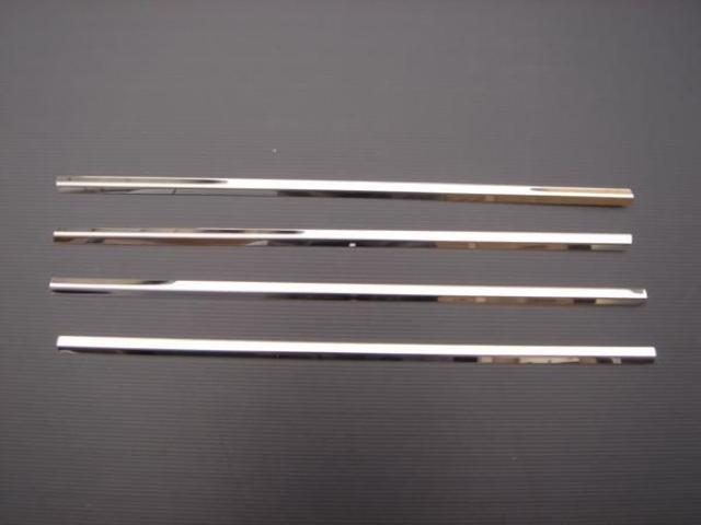 クロームメッキウィンドウフレームトリム プジョー207 < 自動車/バイク クロームメッキウィンドウフレームトリム プジョー207 < 自動車/バイク