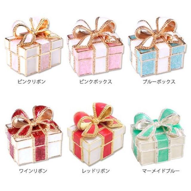 【PIEARTH】《New》プレゼントボックス/アクセサリーケース<ホワイトボックスxレッドリボン> < 女性アクセサリー/時計  【PIEARTH】《New》プレゼントボックス/アクセサリーケース<ホワイトボックスxレッドリボン> < 女性アクセサリー/時計の