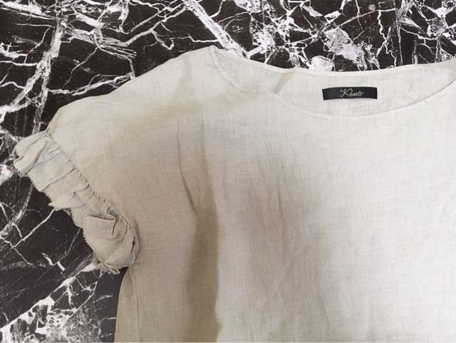 送料無料●定価9,720円●URBAN RESEARCHアーバンリサーチ●リネンフリルブラウス●グレー < ブランド  送料無料●定価9,720円●URBAN RESEARCHアーバンリサーチ●リネンフリルブラウス●グレー < ブランドの