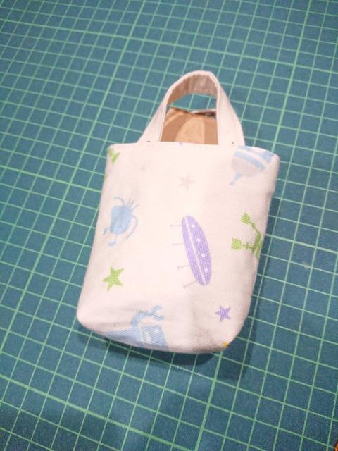 ハンドメイド小物入れ(ロボットA) < 女性ファッション  ハンドメイド小物入れ(ロボットA)  < 女性ファッションの