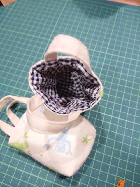 ハンドメイド小物入れ(ロボットA) < 女性ファッション  ハンドメイド小物入れ(ロボットA) < 女性ファッションの