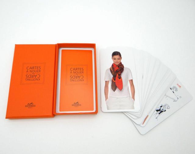 HERMES エルメス ノッティングカード スカーフアレンジ 巻き方 21枚 ノベルティ<美品>【送料無料】 < ブランド HERMES エルメス ノッティングカード スカーフアレンジ 巻き方 21枚 ノベルティ<美品>【送料無料】 < ブランドの