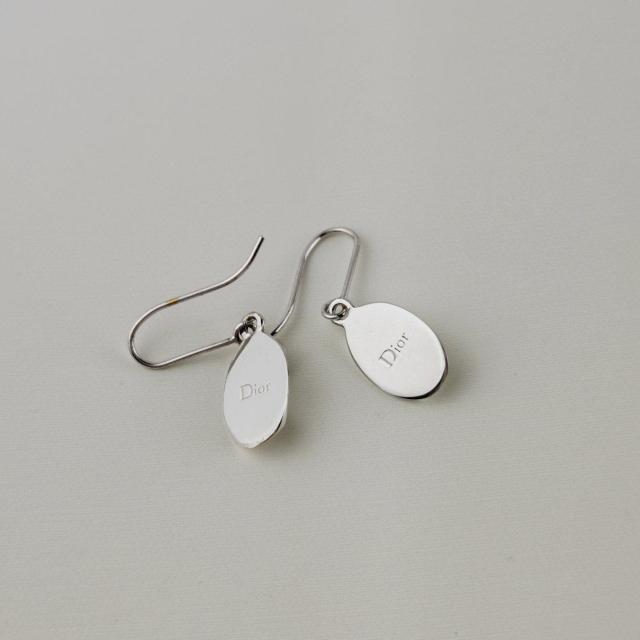 Christian Dior sAX  uh 