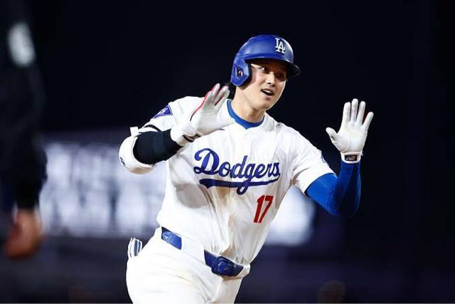 【送料無料】野球 大谷翔平厳選写真フォトL判10枚セット R < タレントグッズ  【送料無料】野球 大谷翔平厳選写真フォトL判10枚セット R < タレントグッズの