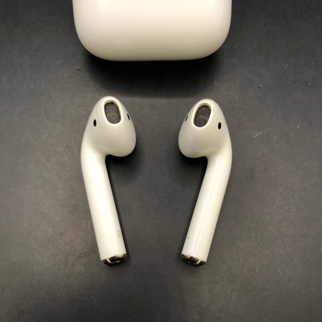  i Apple Abv AirPods 2  Ɠd/AV 