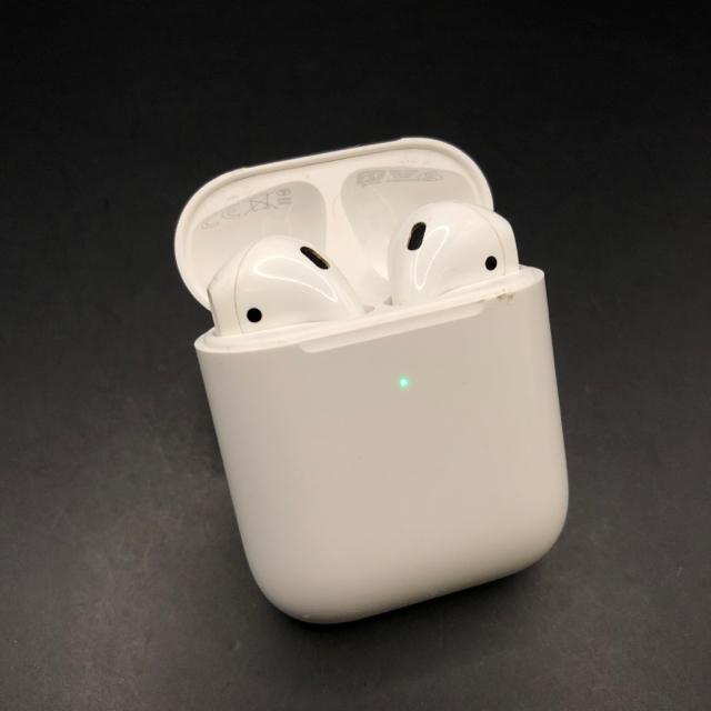  i Apple Abv AirPods 2  Ɠd/AV 