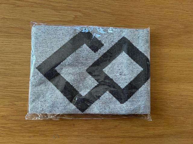 �R�����g�b�e�@�V�i�@���J���@�t�F�C�X�^�I���@�O���[ �� �C���e���A/���C�t�� 