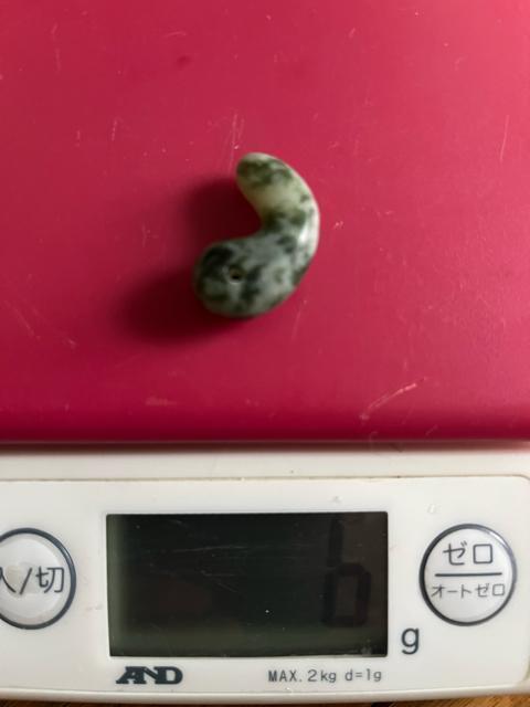 翡翠 勾玉!ミャンマー産!全6グラム! < インテリア/ライフ 翡翠 勾玉!ミャンマー産!全6グラム! < インテリア/ライフの