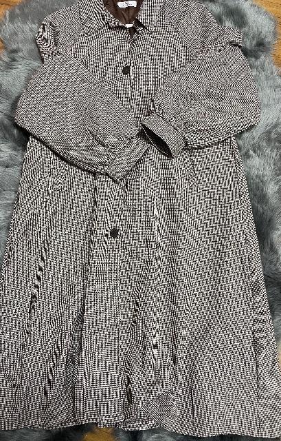 新品未使用.千鳥柄フレアロングコート < 女性ファッション  新品未使用.千鳥柄フレアロングコート  < 女性ファッションの
