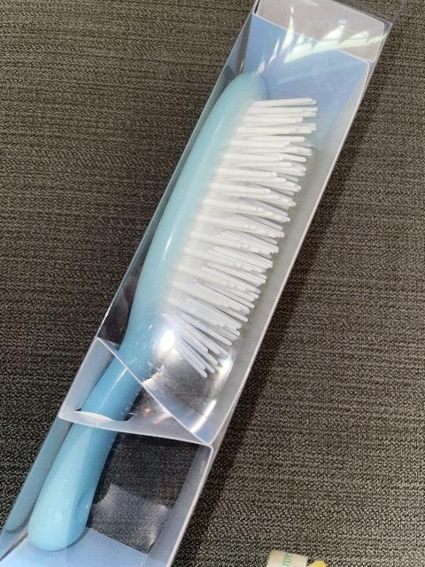 ♯新品♯シナモロール オイルブラシ  カメリアオイル配合 ツヤツヤ美髪に < おもちゃ  ♯新品♯シナモロール オイルブラシ  カメリアオイル配合 ツヤツヤ美髪に < おもちゃの