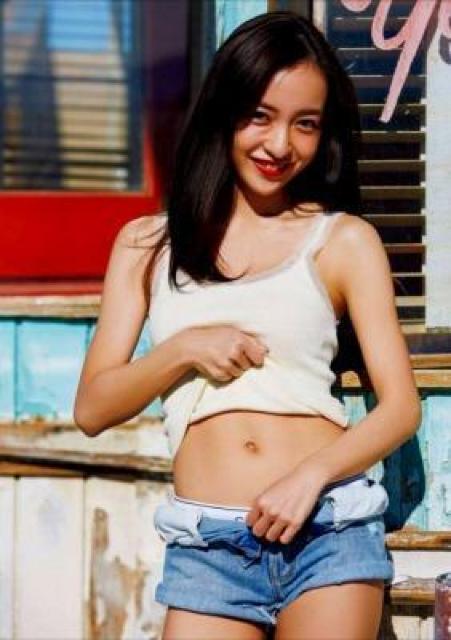 板野友美 写真★6 < タレントグッズ 板野友美 写真★6 < タレントグッズの