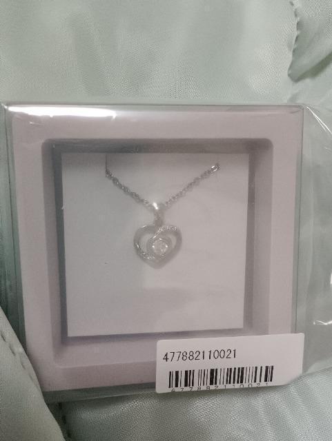 ジュエリーペンダントディスプレイフレーム入り未開封品小さめハート < 女性アクセサリー/時計 ジュエリーペンダントディスプレイフレーム入り未開封品小さめハート < 女性アクセサリー/時計の