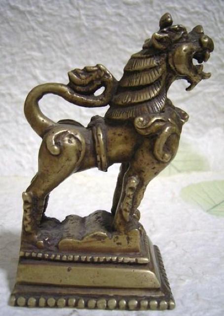 ☆即決☆真鍮製 守護神*獅子 10.2センチ 仏像・風水 < インテリア/ライフ  ☆即決☆真鍮製 守護神*獅子 10.2センチ 仏像・風水 < インテリア/ライフの