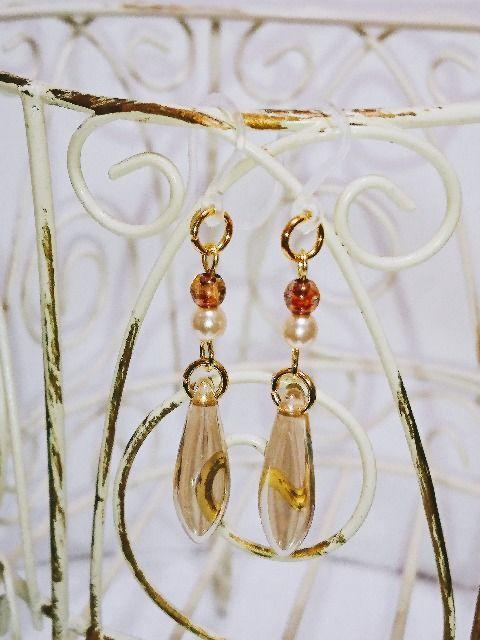 チェコタガーシャンパンナチュラルパール樹脂ピアス☆ < 女性アクセサリー/時計  チェコタガーシャンパンナチュラルパール樹脂ピアス☆  < 女性アクセサリー/時計の