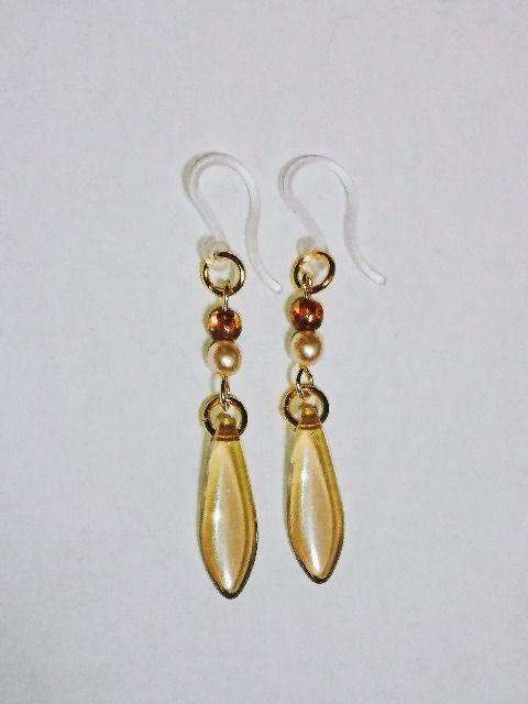 チェコタガーシャンパンナチュラルパール樹脂ピアス☆ < 女性アクセサリー/時計  チェコタガーシャンパンナチュラルパール樹脂ピアス☆ < 女性アクセサリー/時計の