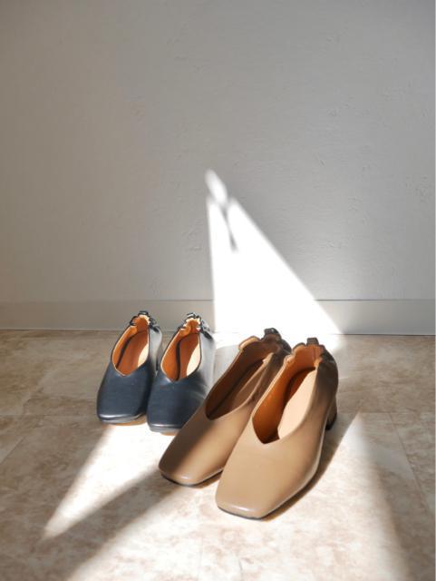 定価8,800円●ギャザースクエアパンプス●ブラウン●24cm●Reurieレウリィ < 女性ファッション  定価8,800円●ギャザースクエアパンプス●ブラウン●24cm●Reurieレウリィ < 女性ファッションの