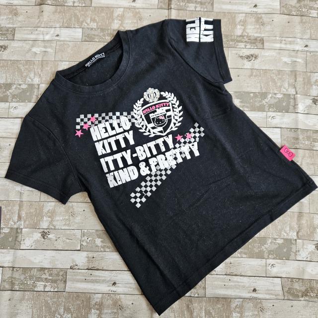 美品*ハローキティ*Tシャツ*ロゴ*エンブレム*チェッカー*スパンコール*キティちゃん*黒 < 女性ファッション  美品*ハローキティ*Tシャツ*ロゴ*エンブレム*チェッカー*スパンコール*キティちゃん*黒  < 女性ファッションの