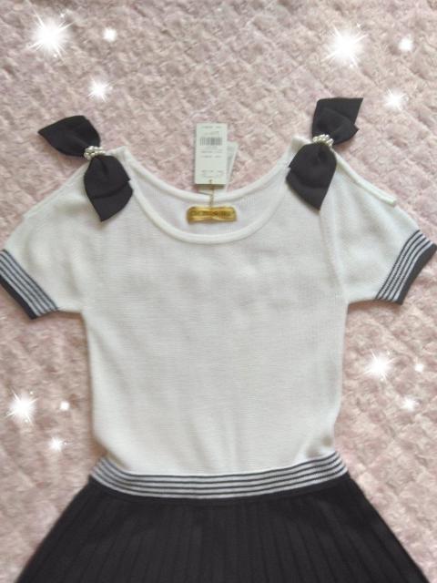 新品☆セシル*肩空きリボン付きニット×プリーツドッキングワンピ < ブランド 新品☆セシル*肩空きリボン付きニット×プリーツドッキングワンピ < ブランドの