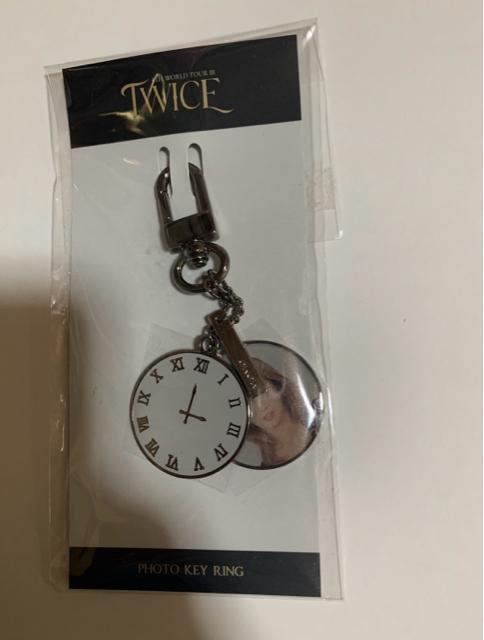 TWICE サナ 公式キーリング、トレカ付き バラ売り不可 < タレントグッズ TWICE サナ 公式キーリング、トレカ付き バラ売り不可 < タレントグッズの